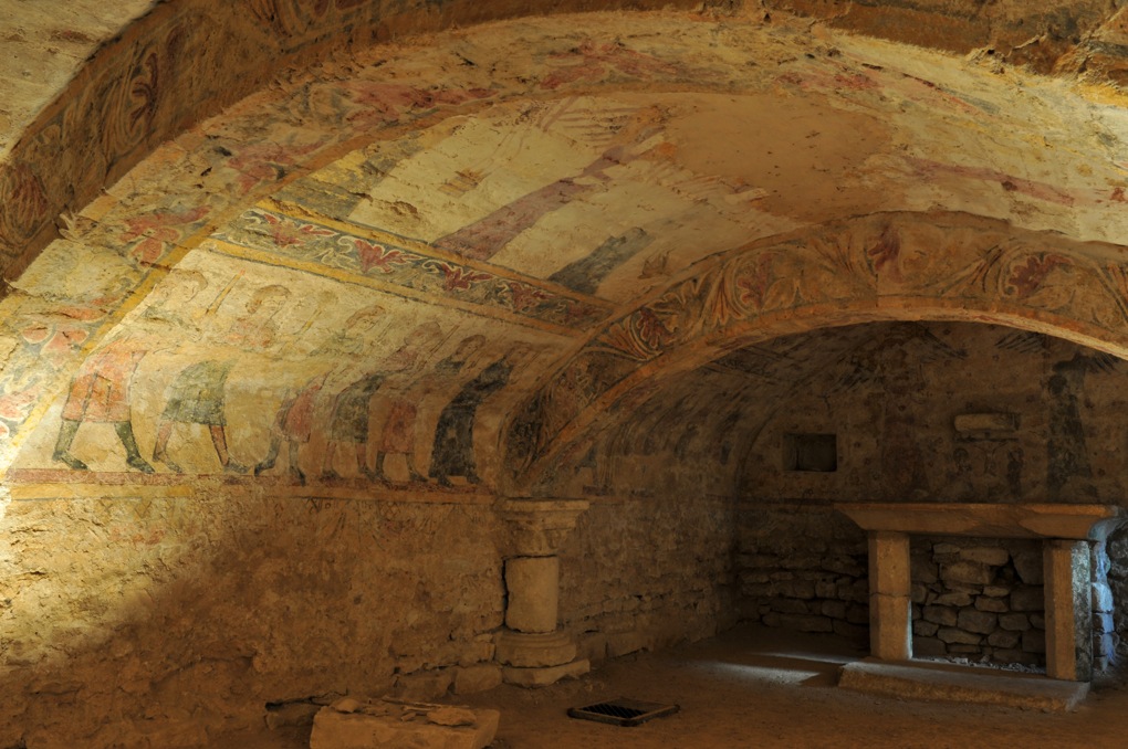 Alluy - Crypte (fin du XIIe siècle) - Les peintures murales (début du XIVe siècle)