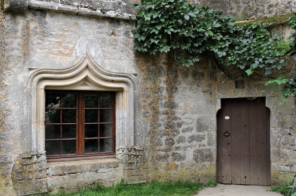 Châtel-Gérard - Prieuré de Vausse - Portes médiévales
