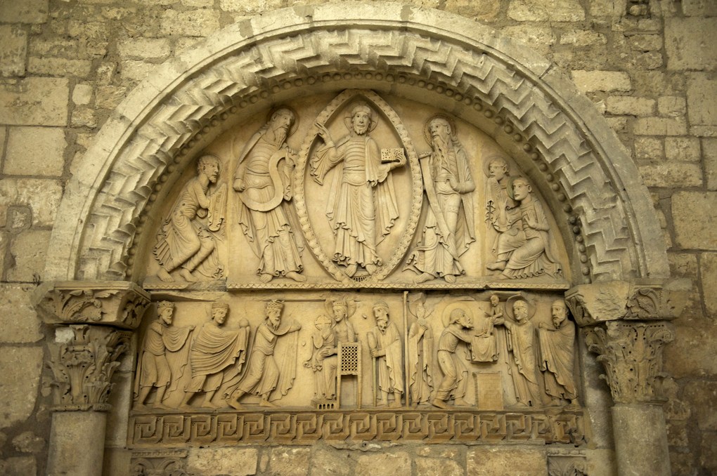 La Charité-sur-Loire - L'église priorale - Bras sud du transept : le tympan de la Transfiguration (v. 1132)