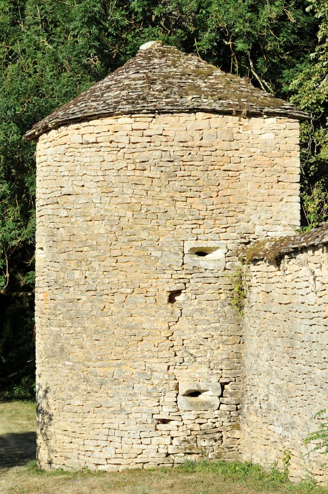 Salives - Les remparts (XIIIe-XVe siècle)