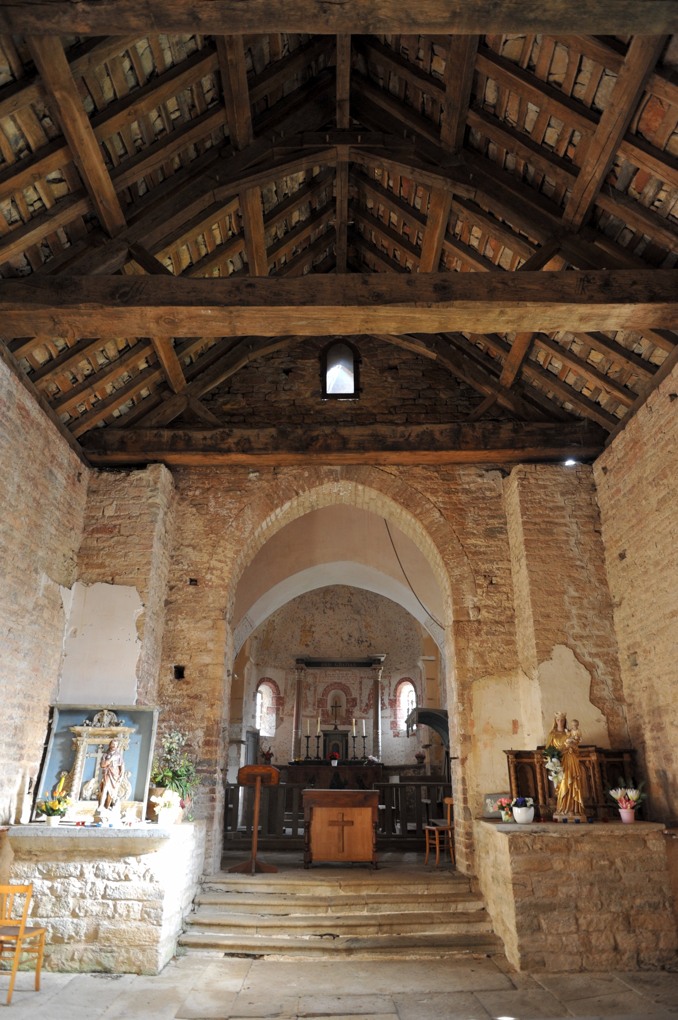 Vaux-en-Pré - Eglise Saint-Roch (XIe-XIIe siècle) -Nef et choeur