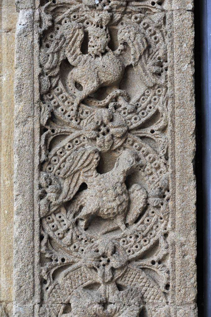 Charlieu - Grand portail nord du narthex (v. 1160) : décor du piédroit de gauche