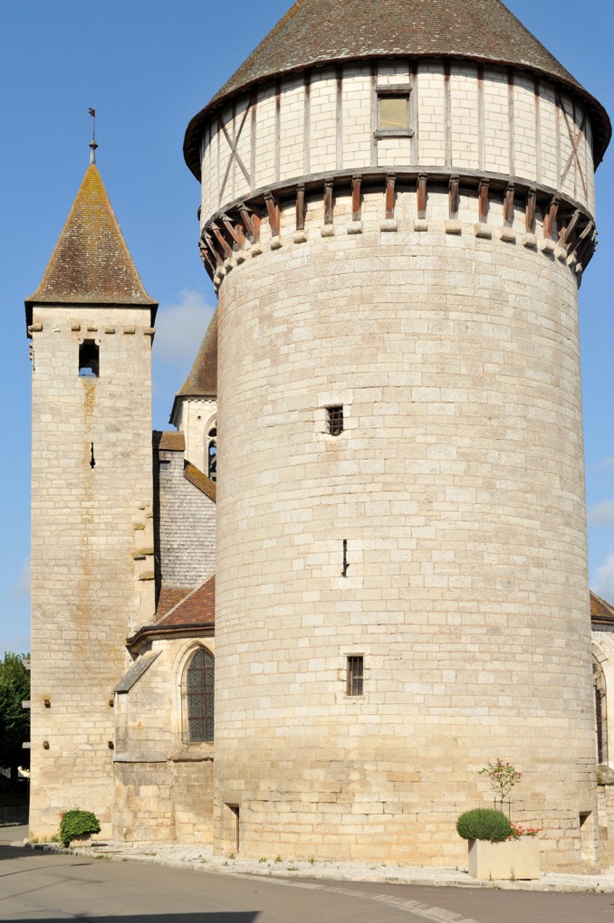 Chitry-le-Fort - Eglise Saint-Valérien (XIIIe-XVIe siècle) - Chevet fortifié