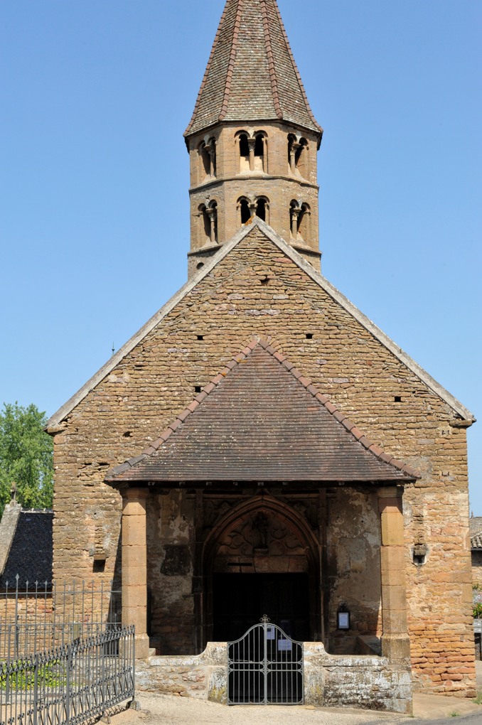 Loché - Eglise Saint-Jean-l'Evangéliste (XIIe siècle)