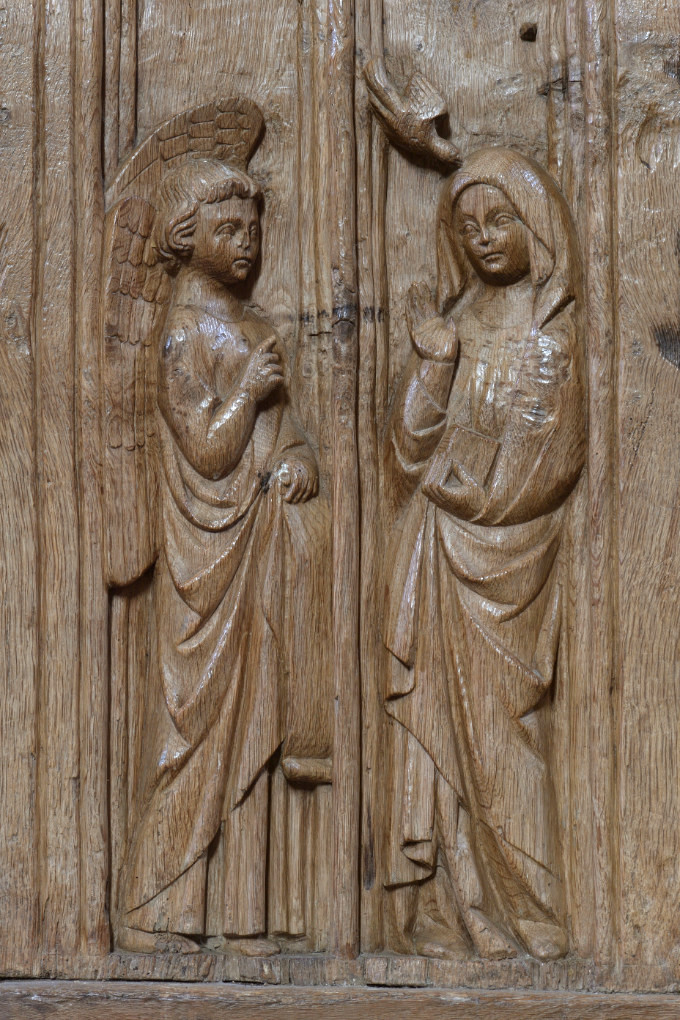 Bard-le-Régulier Bard-le-Régulier - Eglise Saint-Jean-l'Evangéliste : les stalles (XIVe s.) : l'Annonciation
