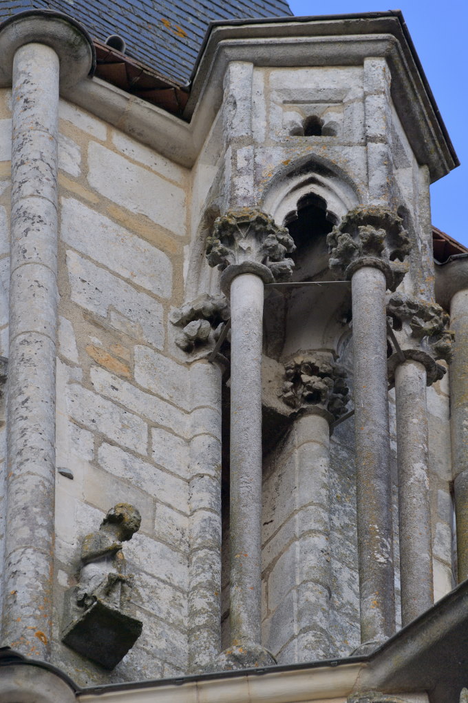 Saint-Père-sous-Vézelay - Eglise Notre-Dame : dais du dernier étage du clocher (XIIIe s.)