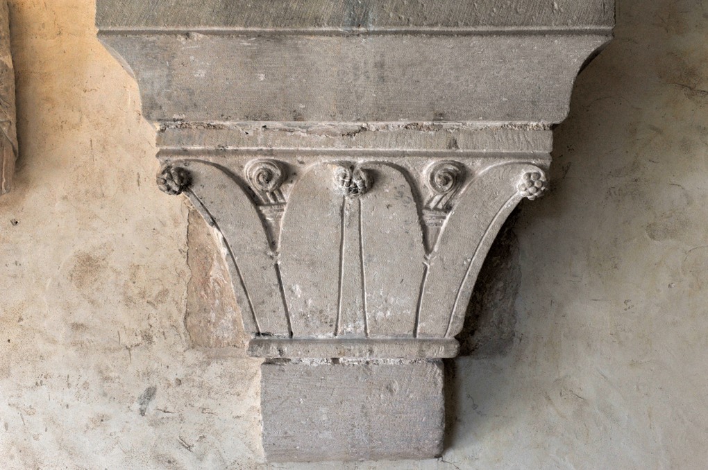 Vézelay - Abbaye - Chapiteau dans la première salle romane au-dessus du cloître (v. 1170)