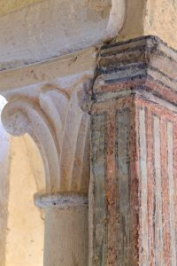 Vézelay - Abbatiale Sainte-Madeleine (XIIe s.) : la crypte (v. 1165), détail