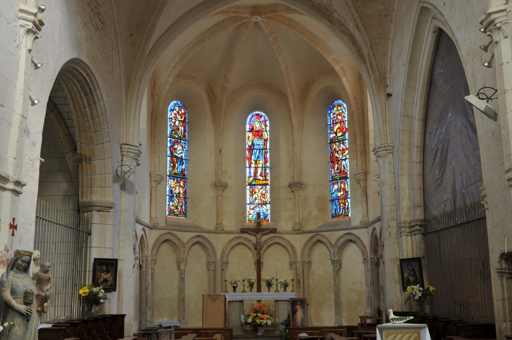 Mailly-le-Château - Eglise Saint-Adrien (XIIIe-XIVe siècle) : le chevet