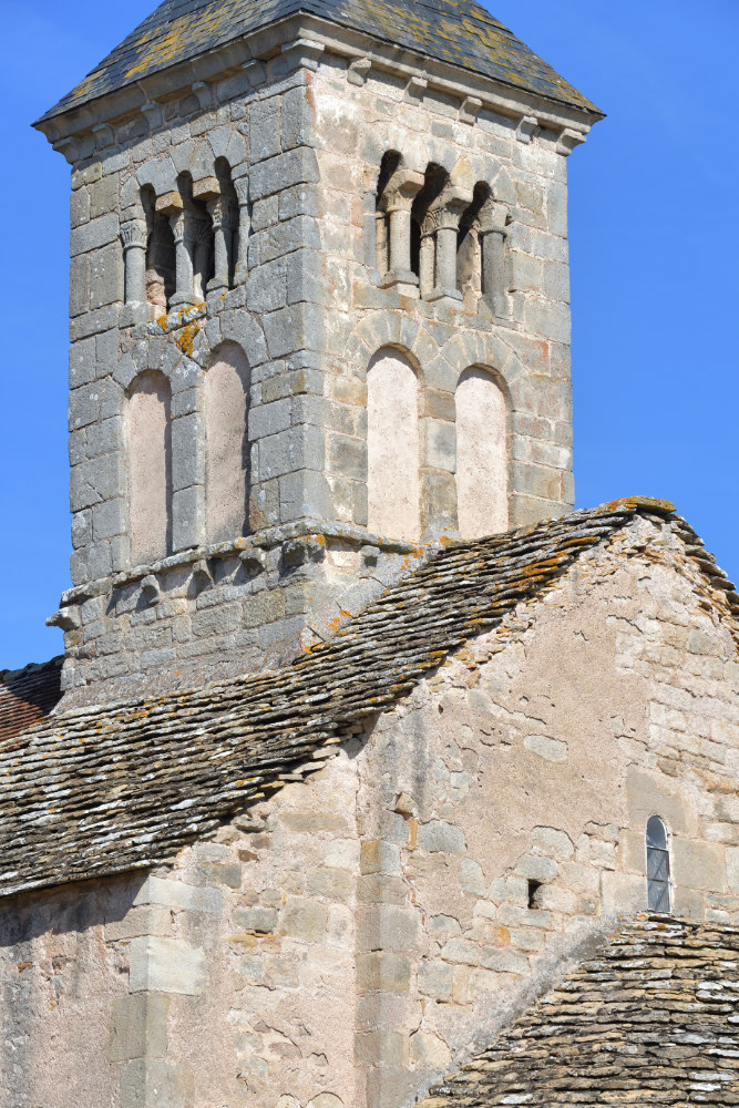 Chiddes - Eglise Saint-Etienne (chevet du XIIe s.)